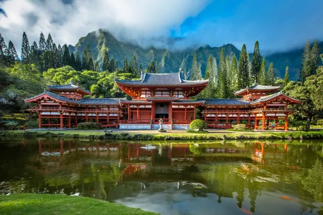 Byodo-In Temple in Valley of the Temples