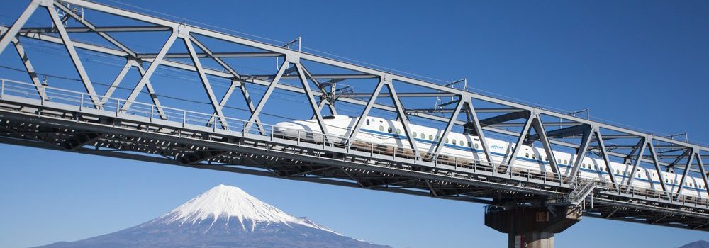 Shinkansen bullet train travelling from Tokyo to Kyoto